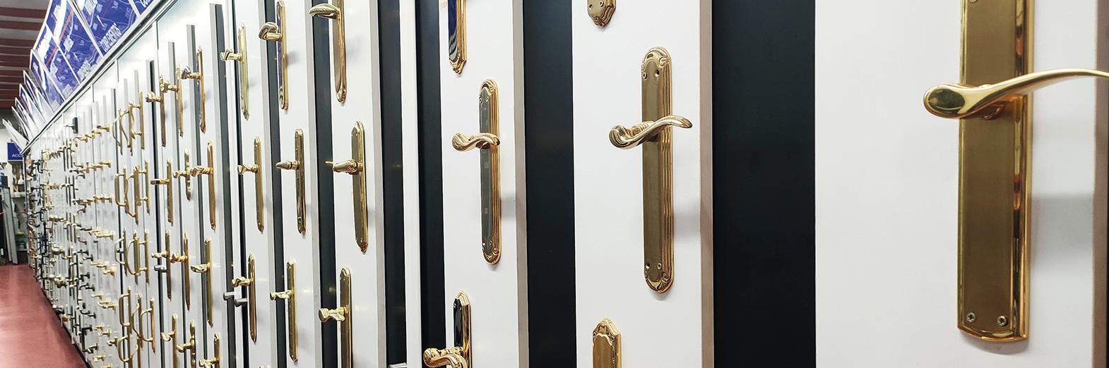 Disponemos de un gran surtido de manivelas para los más clásicos